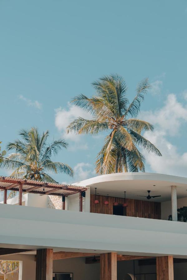 Boni Beach Lombok Boutique Hotel & Villas Селонг-Беланак Экстерьер фото